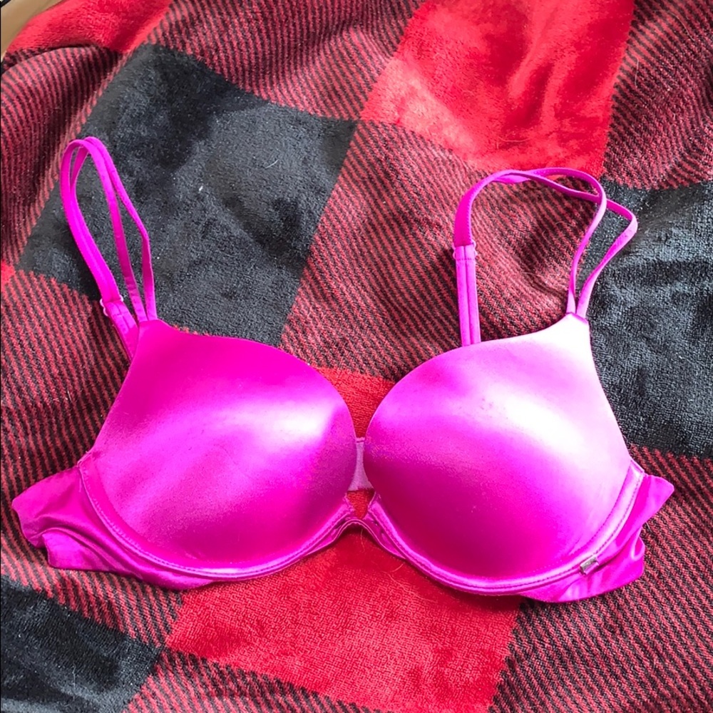 VS bra worn a few times